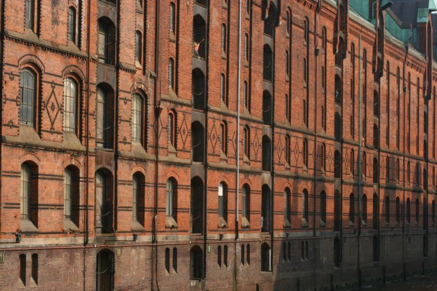 Hamburg: Guided Port Walk for Families - HafenCity and the Elbphilharmonie