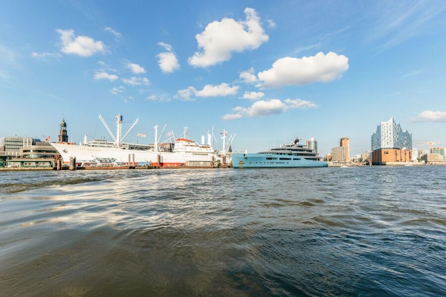 Hamburg: Harbor Cruise with Wine and Cheese - Is $49 a fair price?