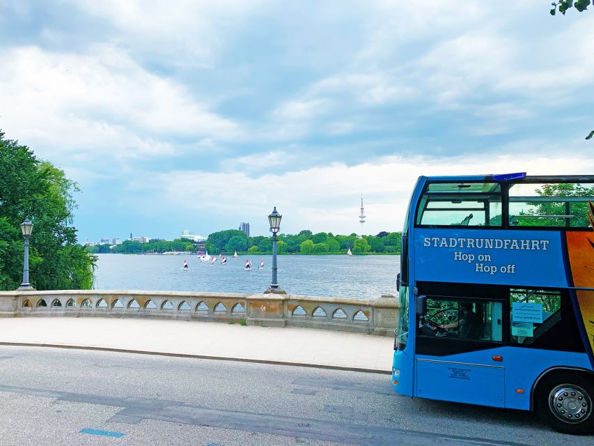 Hamburg: Hop-On Hop-Off Bus Tour Family Ticket - From the Landungsbrücken to St. Pauli