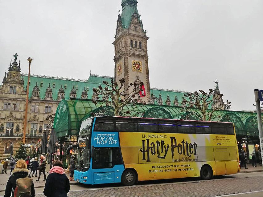 Hamburg: Hop-On Hop-Off Bus Tour Family Ticket - Rathaus, Jungfernstieg, and the city center