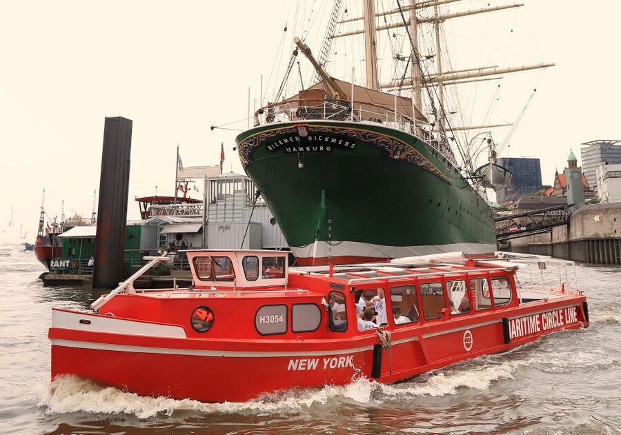 Hamburg: Hop-On Hop-Off Harbor Cruise with Commentary - Key points to know before you board