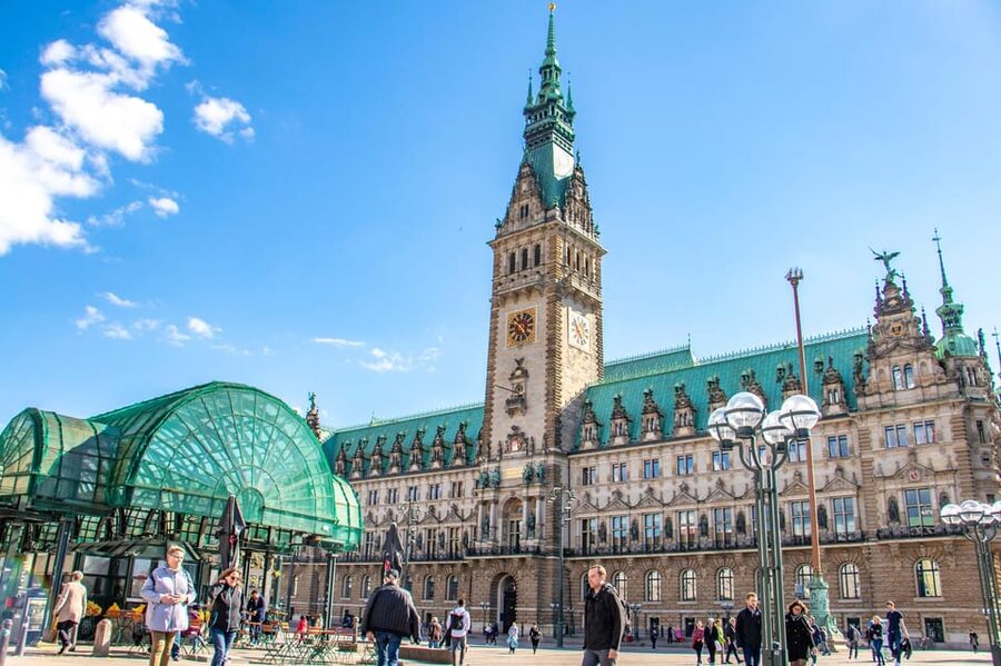 Hamburg: In the footsteps of the Beatles with a Local - Key points to know before you book