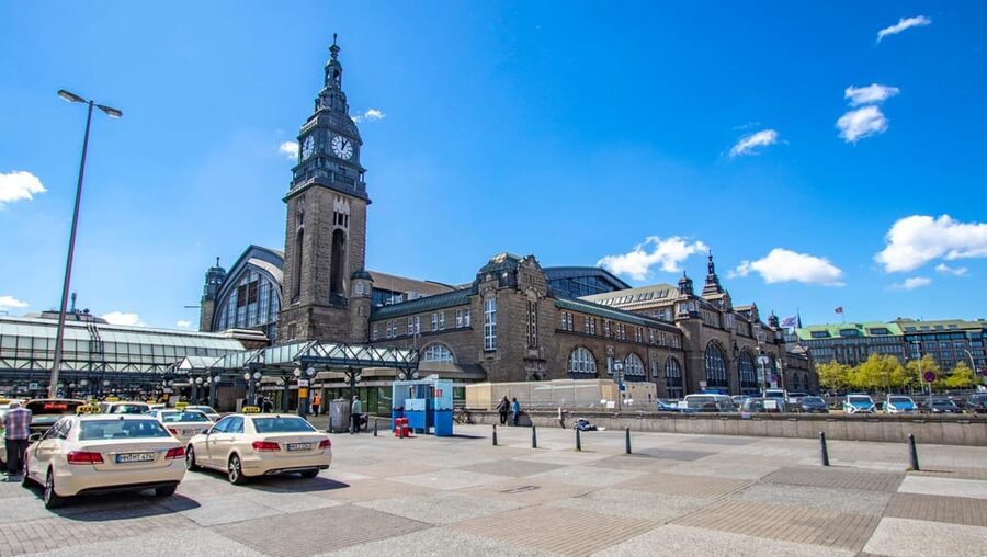 Hamburg: In the footsteps of the Beatles with a Local - Who should take this Hamburg Beatles walk?