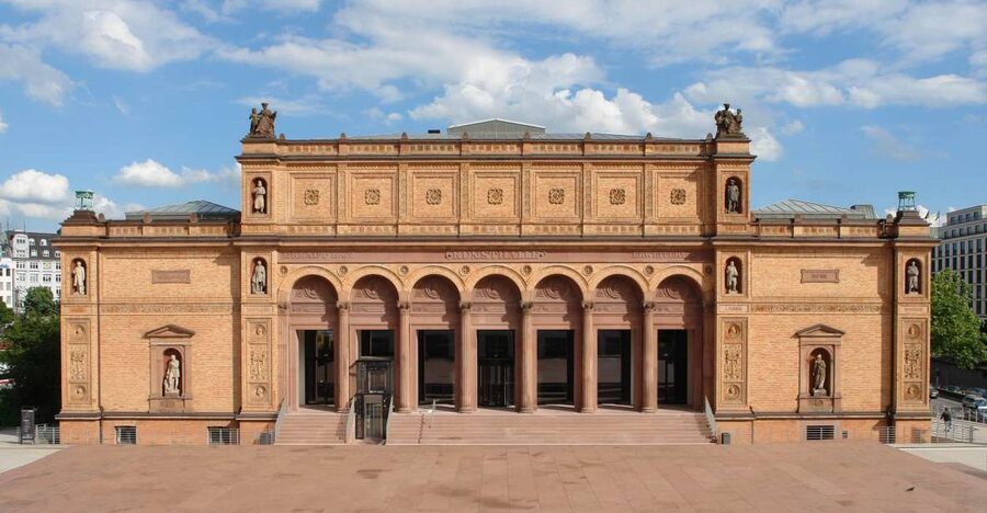 Hamburg: Kunsthalle Entrance Ticket - Taking a useful route through the collection