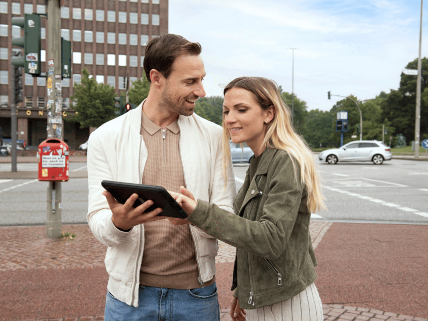 Hamburg Landungsbrücken: Outdoor Escape Game - Reading Hamburg through clues and architecture