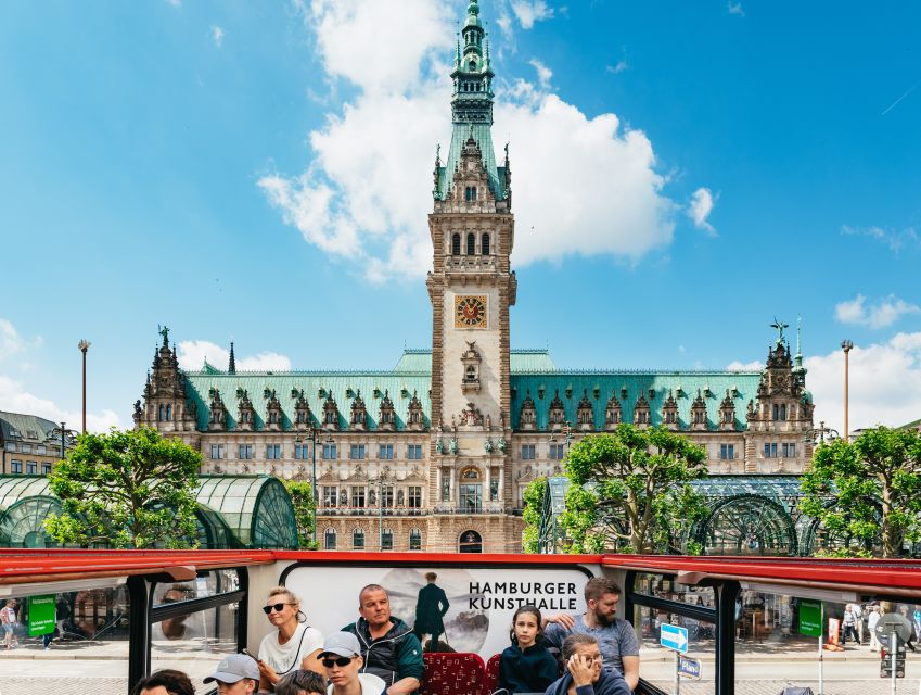 Hamburg: Line A Sightseeing Hop-On Hop-Off Bus Tour - Alster Lakes and Harvestehude villas