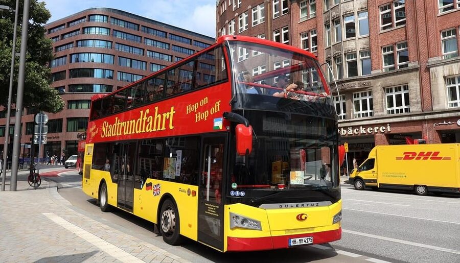 Hamburg: Line C Sightseeing Hop-On Hop-Off Bus Tour - Five things to know before you ride
