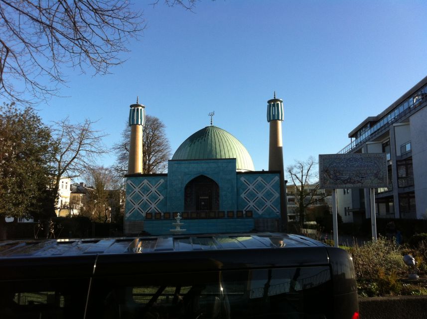 Hamburg: Line F Hop-On Hop-Off Bus and Boat Tour - St. Michael’s Church and the city center