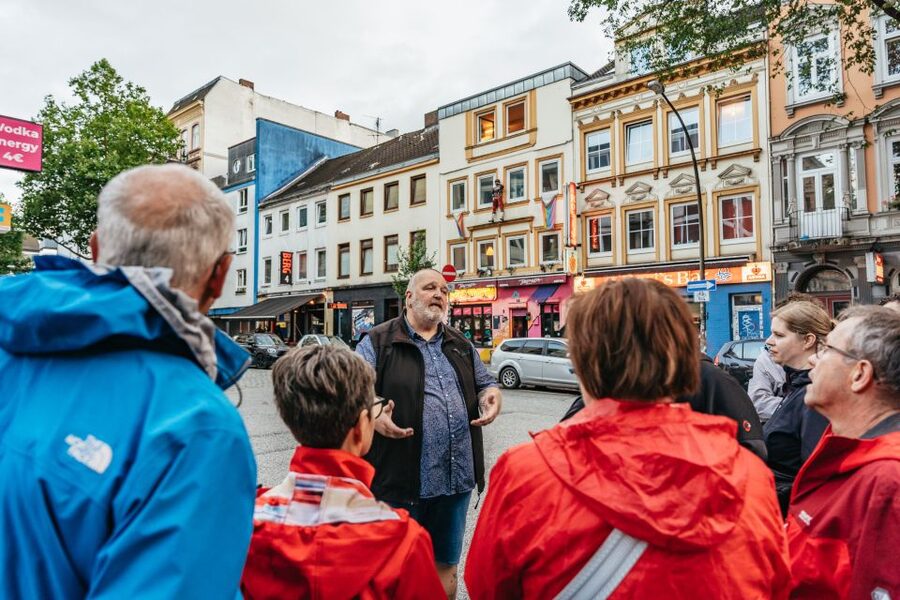Hamburg: Lust, Luden & Die Große Freiheit Tour - Who should book this Reeperbahn walk?