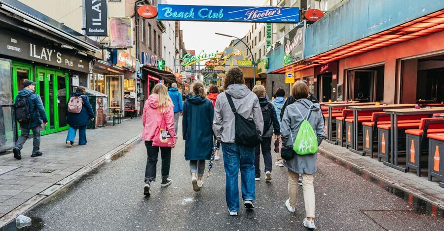 Hamburg: Lust, Luden & Die Große Freiheit Tour - Reading the Reeperbahn beyond the neon