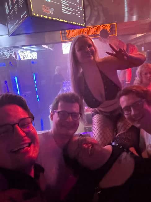 Hamburg: Neighborhood tour with a former dominatrix - What the $73 private price really means
