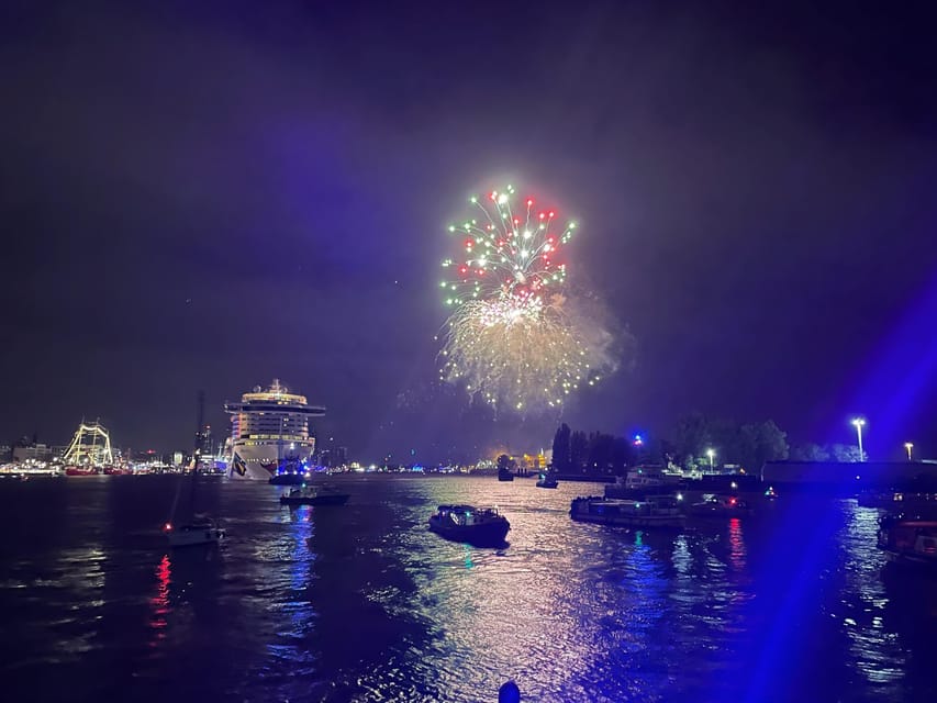 Hamburg: New Years Eve Harbour Cruise - Meeting at Landungsbrücken, Bridge 10