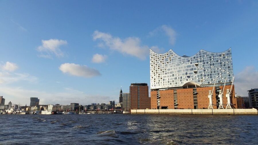 Hamburg: Private 3-Hour Guided Car Tour - Elbchaussee and the river views