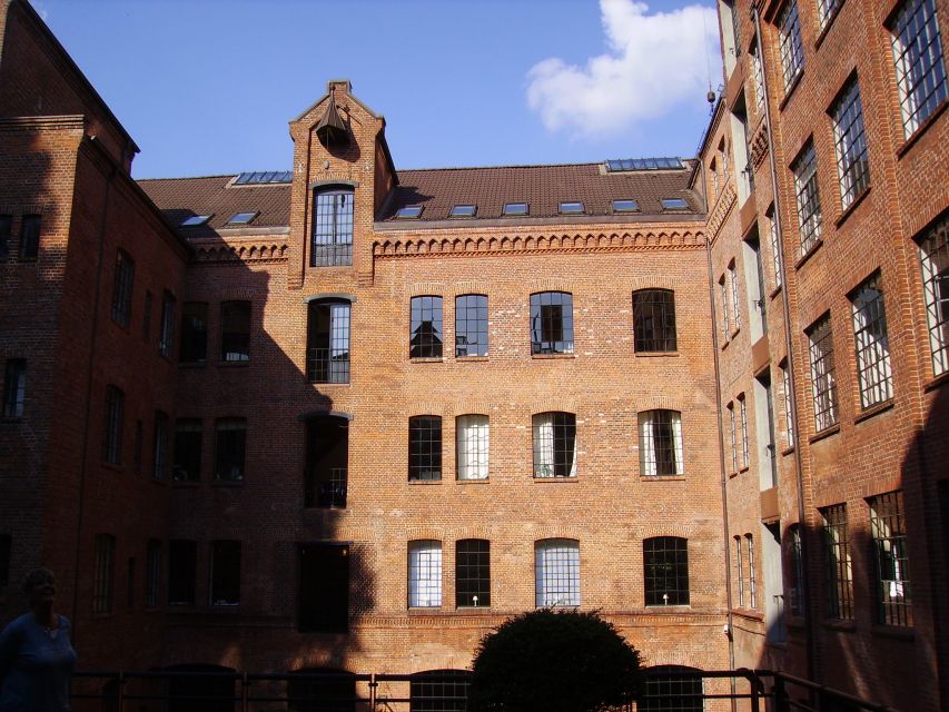 Hamburg: Private Tour - Schanzenviertel & Karolinenviertel - What the two-hour timing really means