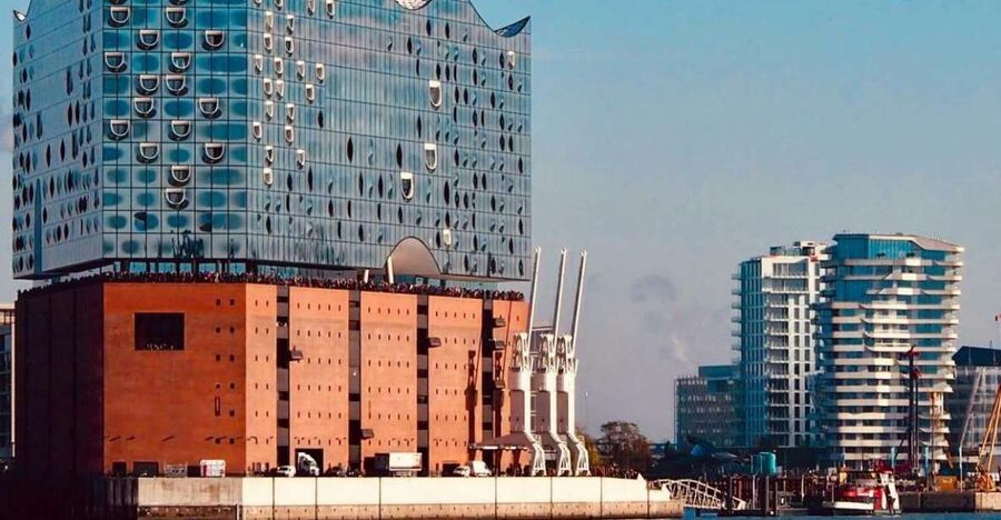 Hamburg: Private Tour UNESCO Speicherstadt and HafenCity - Key details at a glance