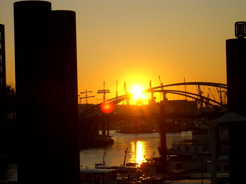Hamburg: Private - Town Hall, Speicherstadt, Elbphilharmonie - Key points to know before you book