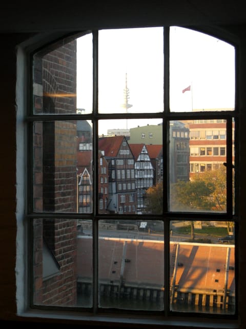 Hamburg: Private - Town Hall, Speicherstadt, Elbphilharmonie - Deichstrasse and the merchant houses that survived