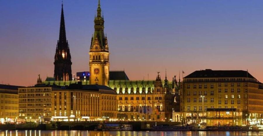 Hamburg : Private Walking Tour With A Guide (Private Tour) - What You See On The Walking Route