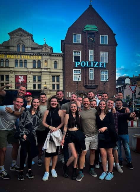 Hamburg: Pubcrawl & Nightlife Tour auf St.Pauli - Practical details that can shape your night