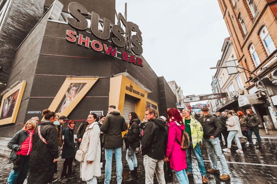 Hamburg: Reeperbahn & St Pauli Guided Tour with Kiez Insider - Spielbudenplatz and the Entertainment Story