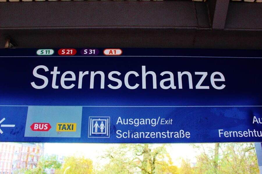 Hamburg: Schanzenviertel Culinary Tour - Rote Flora and the politics of a changing district