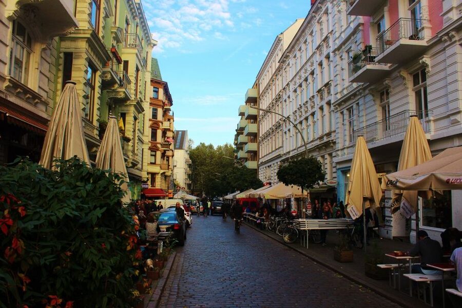 Hamburg: Schanzenviertel Culinary Tour - Carl Hagenbeck, revolutionaries, and the old piano factory