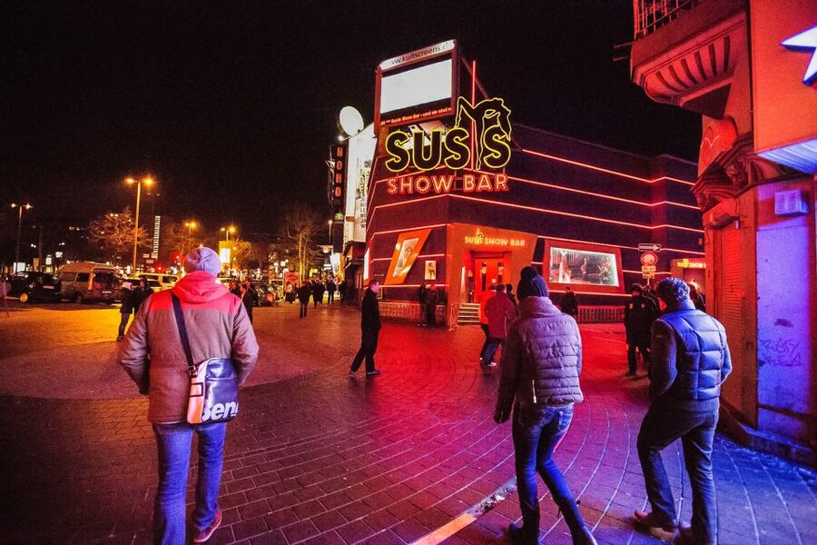 Hamburg: Sex and Crime in St. Pauli Tour for Ages 18+ - Jack the Ripper and Hamburg’s darker legends