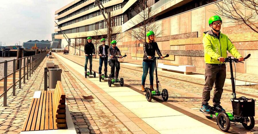 Hamburg: Sightseeing Tour with 'Scuddy' - Along the canals toward Lohsepark