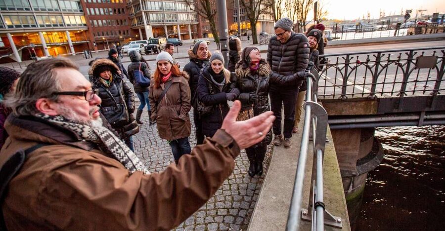 Hamburg: Speicherstadt and HafenCity 2-Hour Tour - Key points to know before booking