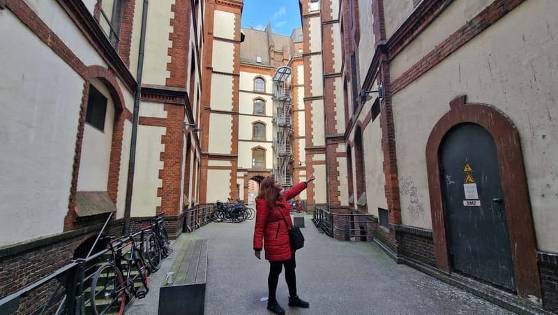 Hamburg: Speicherstadt, HafenCity + Elbphilharmonie Tour - Key points at a glance