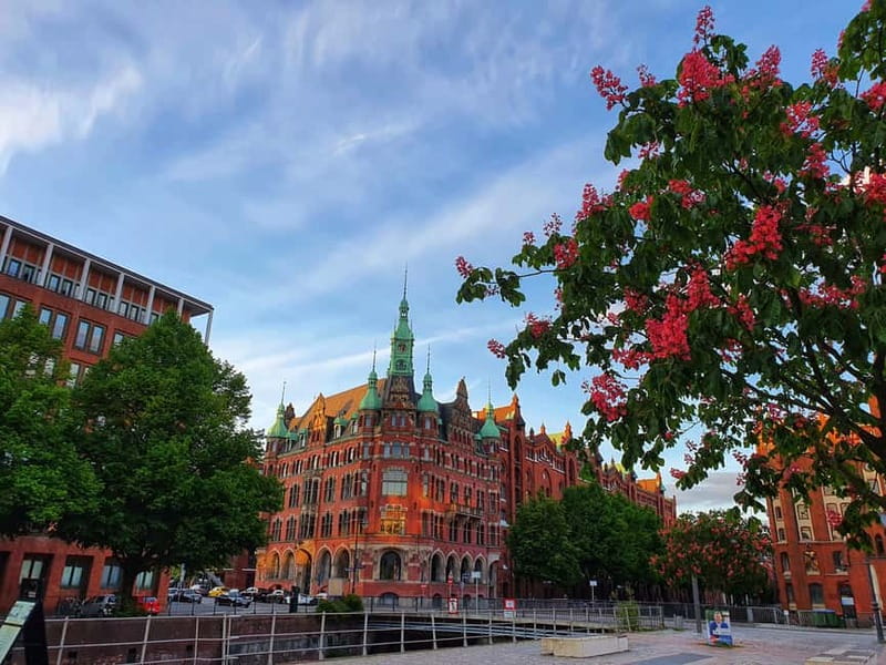 Hamburg: Speicherstadt, HafenCity + Elbphilharmonie Tour - HafenCity: a modern contrast