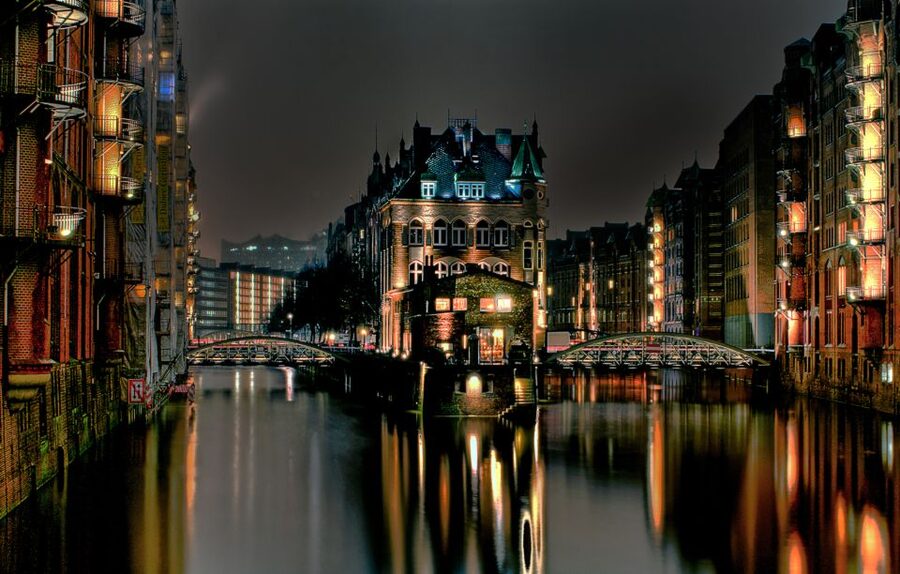 Hamburg: Speicherstadt & HafenCity Tour - Harbor Police Station No. 2 and the first look at port life