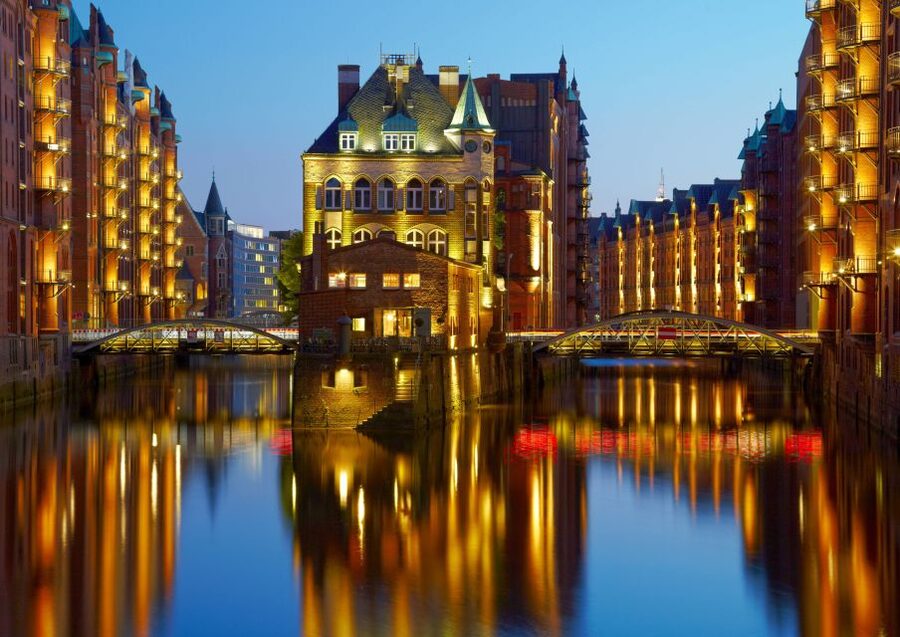 Hamburg: Speicherstadt Walking Tour with Coffee Tasting - Meeting at Wandrahmsteg Bridge