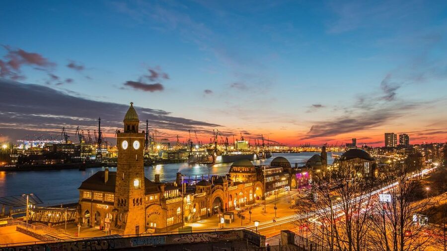 Hamburg: St. Pauli Food and Bier Tour - Useful timing and booking details
