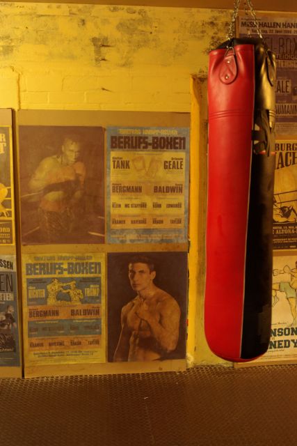 Hamburg: St. Pauli Red Light District Tour - Millerntorplatz and the first look at the Reeperbahn