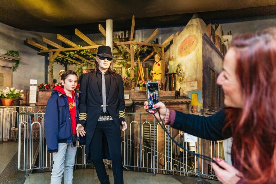 Hamburg: Ticket to the Panoptikum Waxworks - The unusual displays give the visit its character