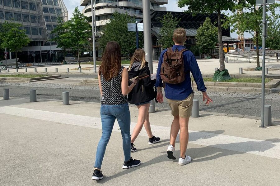 Hamburg: Treasure Hunt Game through HafenCity - Sandtorhafen, Kaiserkai, and the water’s edge