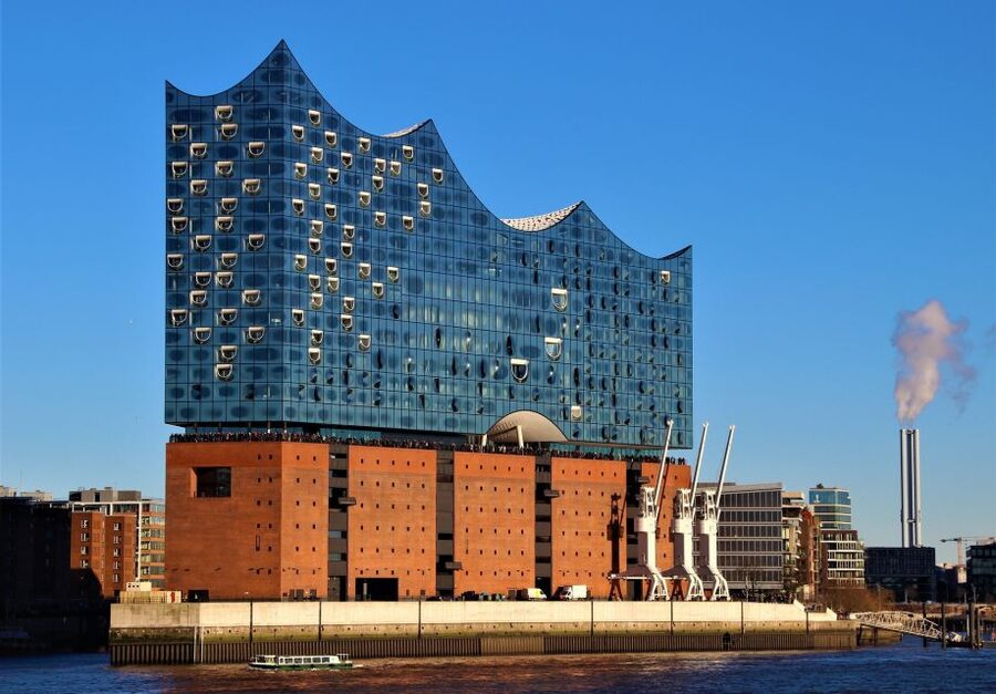 Hamburg: Walking Tour for School Groups - Key points for teachers and group leaders