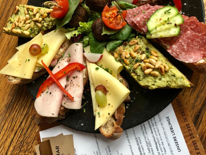 Hannover: Guided Bike Tour for Foodies with Tastings - Choosing between your own bike, a standard bike, and an e-bike
