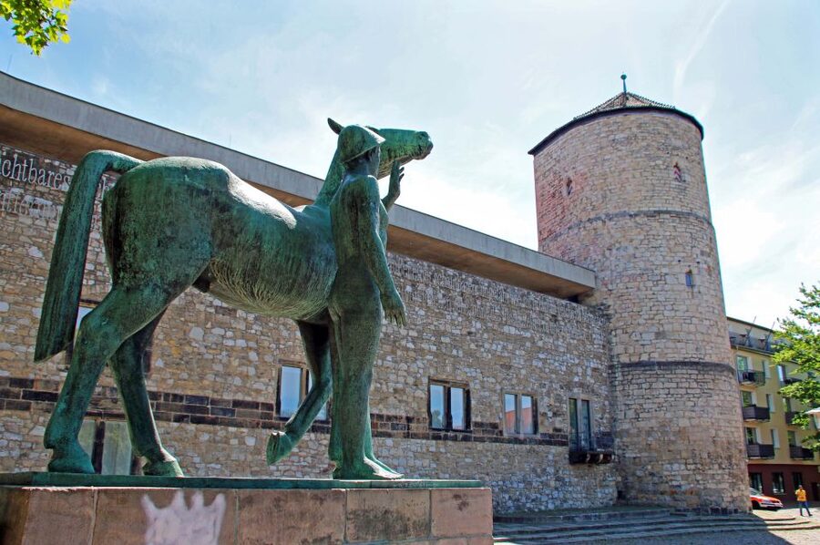 Hannover: Guided Old Town Walking Tour - New Town Hall and Hannover’s grand civic side