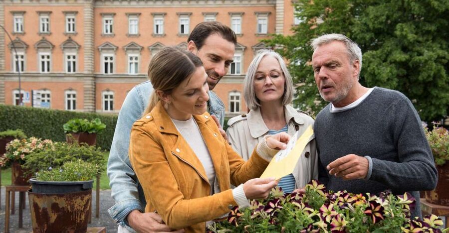 Hanover: Linden-Limmer Krimi-Rätsel-Tour - Following the first clues through Linden-Limmer
