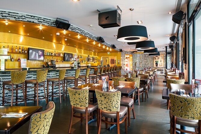 Hard Rock Cafe Berlin With Set Lunch or Dinner - What happens when you arrive