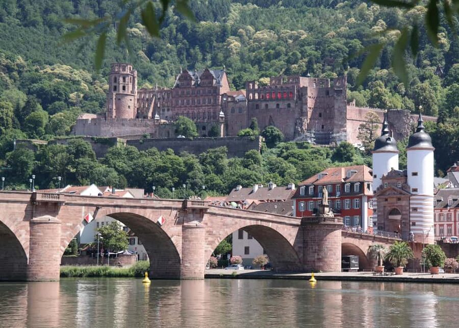 Heidelberg: Experience our history 1.5h walking tour through the old town - Starting at Karlsplatz and moving into the Old Town