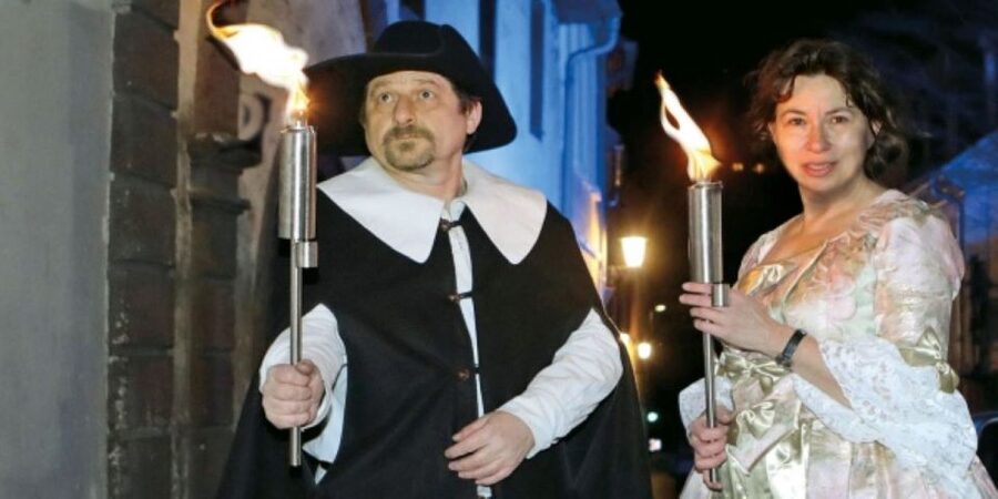 Heidelberg: Night Watchman Historic Adventure Tour - Starting at Market Square with the Night Watchman