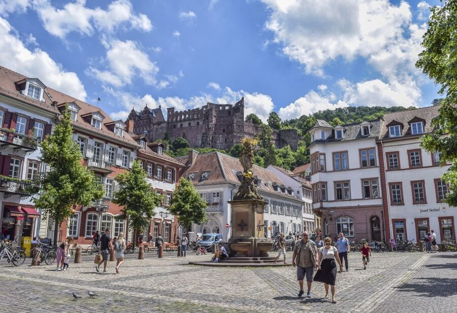 Heidelberg: Old Town Tour Including Castle Visit - Heidelberg Castle and the 58,000-gallon Heidelberg Tun