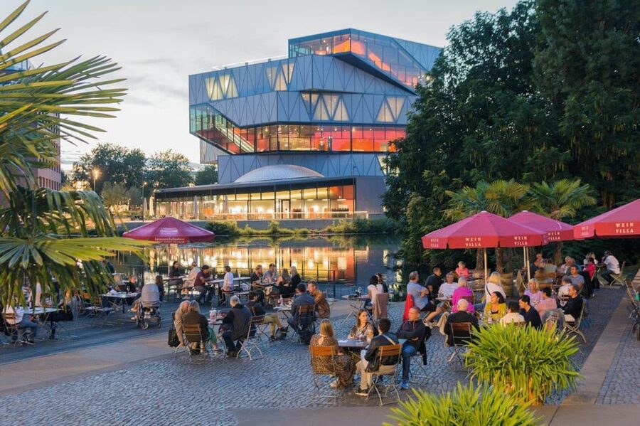 Heilbronn: Kleine Citytour am Samstag - What the guide adds to a short visit