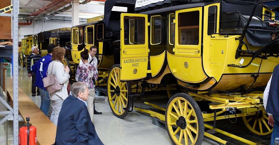 Heusenstamm:tour of the Depot of the museum of communication - Why Heusenstamm is different from a normal museum visit