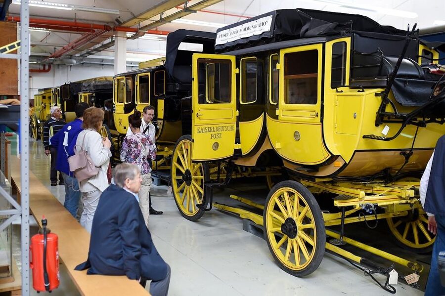 Heusenstamm:tour of the Depot of the museum of communication - The world’s largest telephone collection