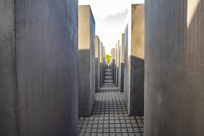 Historic Berlin: Exclusive Private Tour with a Local - Checkpoint Charlie and the divided city