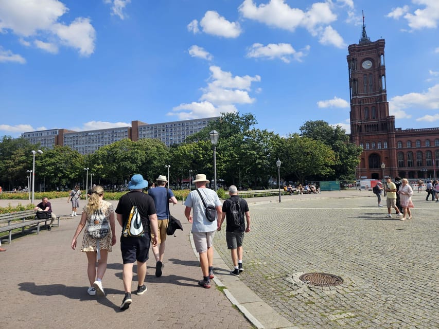 Historic Berlin Pubs & History Tour - Along the Spree to Mühlendammschleuse